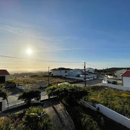 Appartement No Ceu - A Fully Private Flat In The Sky With Ocean View à Atouguia Da Baleia Extérieur photo